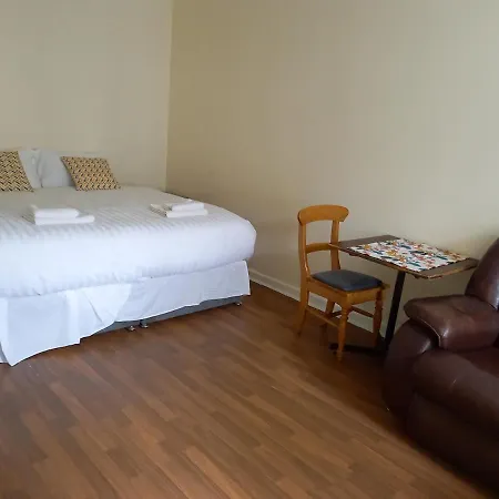 Homestay Paddy's Palace Kilarney